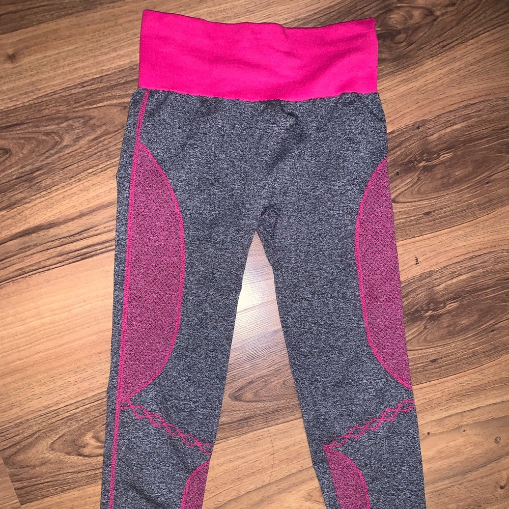 Pink leggings